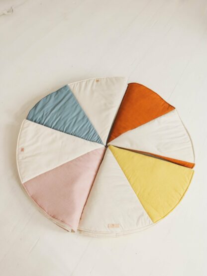 “Blue Candy” Round Patchwork Mat - Moi Mili