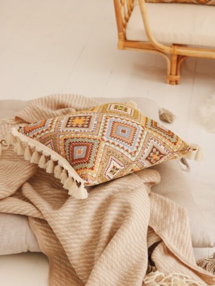 "Boho tribe" cushion with fringe - Moi Mili