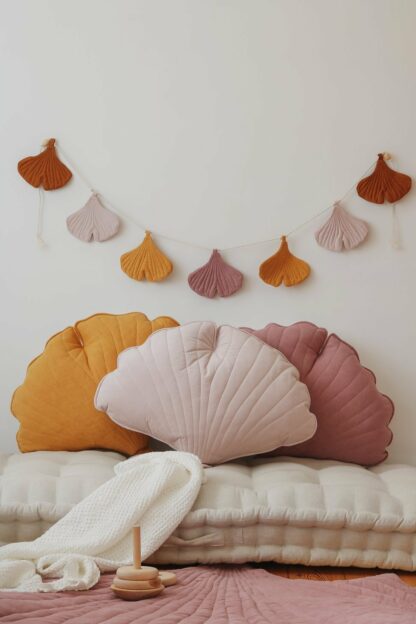 “Cream” Velvet Ginkgo Leaf Cushion - Moi Mili