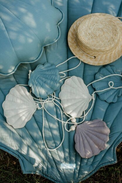 “Dirty Blue” Linen Garland with Shells - Moi Mili