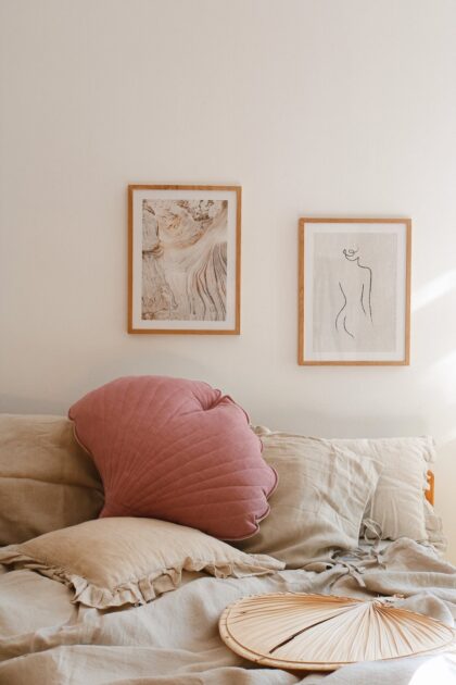 “Dirty Pink” Linen Ginkgo Leaf Cushion - Moi Mili