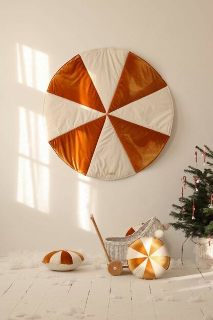 “Gold Candy” Christmas Round Patchwork Mat - Moi Mili