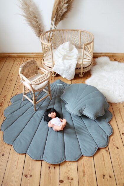 “Grey Mint” Velvet Shell Mat - Moi Mili
