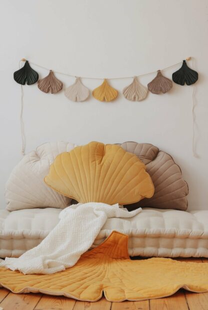 “Honey” Velvet Ginkgo Leaf Cushion - Moi Mili