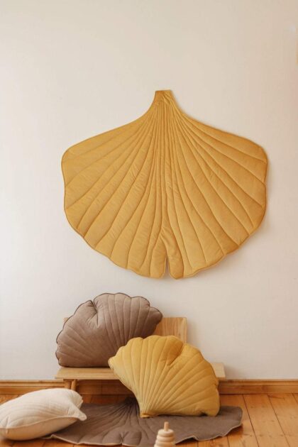 “Honey” Velvet Ginkgo Leaf Mat - Moi Mili