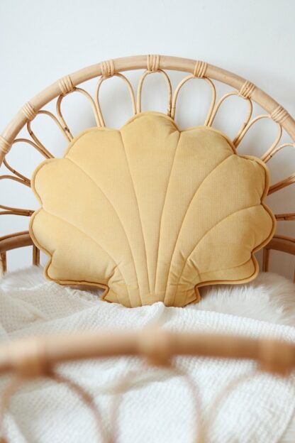 “Honey” Velvet Shell Cushion - Moi Mili