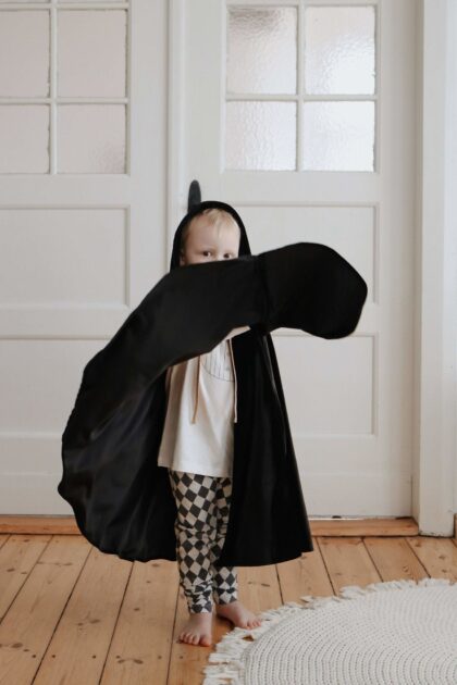 “Little Black Riding Hood” Magic Cape - Moi Mili