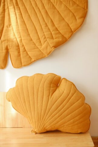 “Mango” Linen Ginkgo Leaf Cushion - Moi Mili