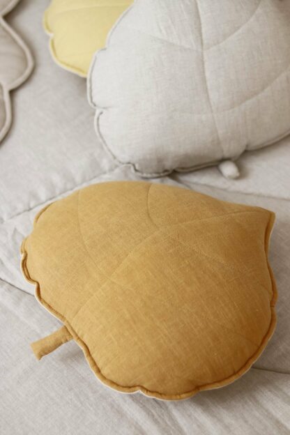 “Mango” Linen Leaf Cushion - Moi Mili