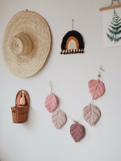 “Pink” Linen Garland with Leaves - Moi Mili
