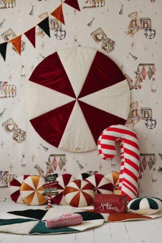“Red Candy” Christmas Round Patchwork Mat - Moi Mili