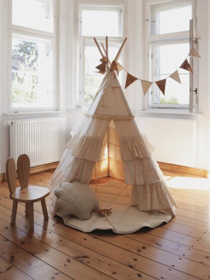 “Shabby Chic” Teepee with Frills and Beige Round Mat Set - Moi Mili