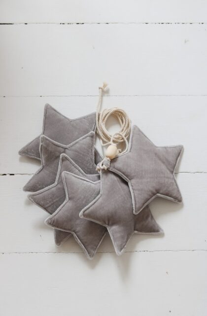 “Silver Dust” Velvet Garland with Stars - Moi Mili