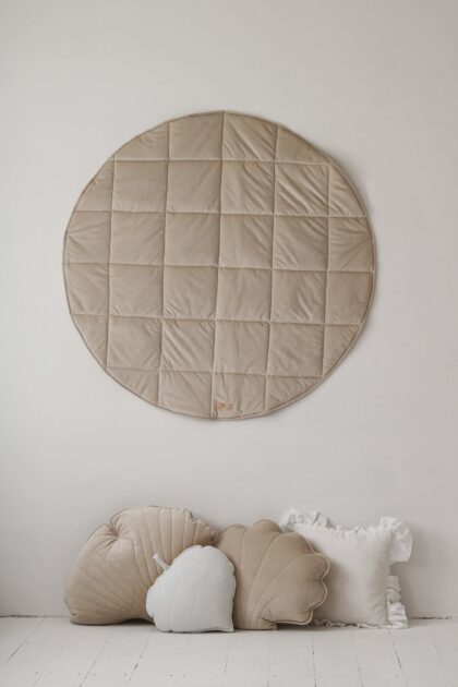 “Soft Beige” Round Velvet Mat - Moi Mili