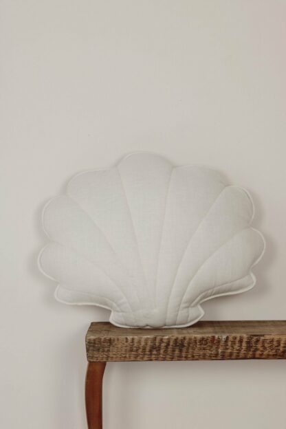 “White” Linen Shell Cushion - Moi Mili