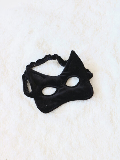 Black cat mask