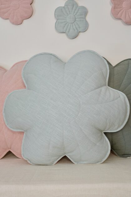 Linen bloom pillow Mint