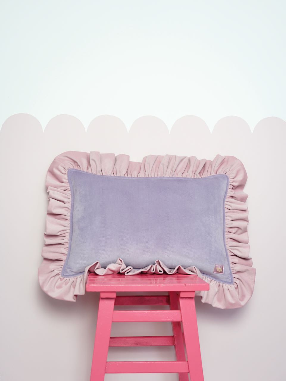 Decorative velvet pillow with frills "Violet lemonade" - Image 5