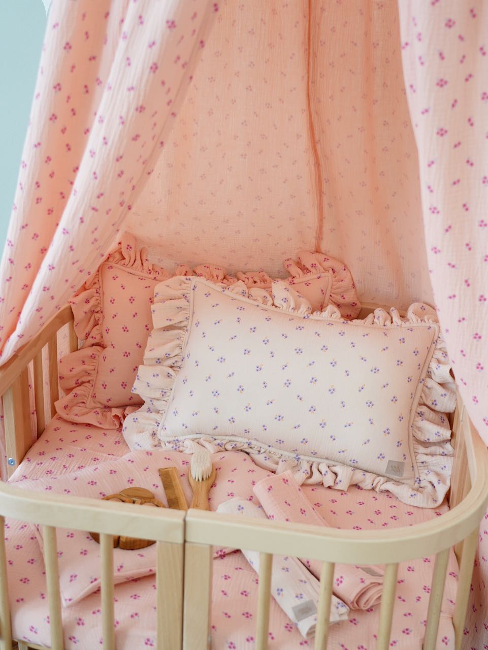 Muslin decorative pillow with frill "Purple forget-me-not" - Image 17