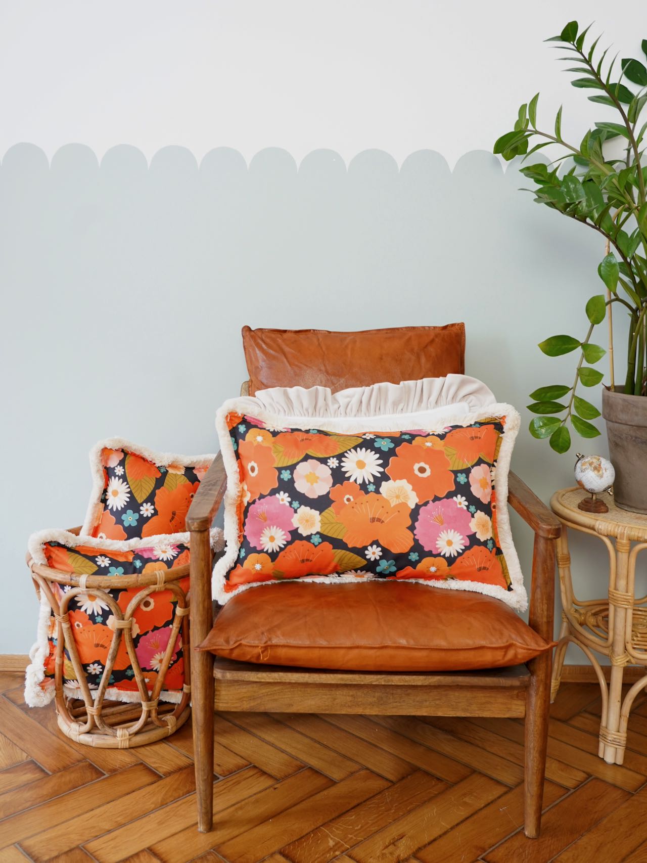 Bolster with fringe "Picnic with Flowers"