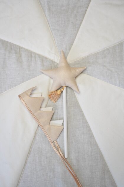 “Beige” Fairy tale Crown and Wand Magic Set