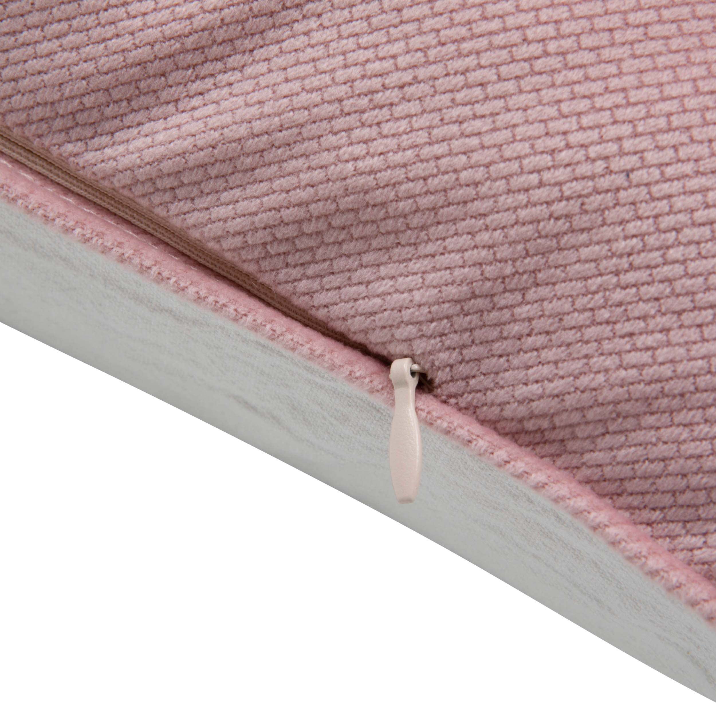 Decorative pillowcase with embroidered text "Red Amore" - Image 6