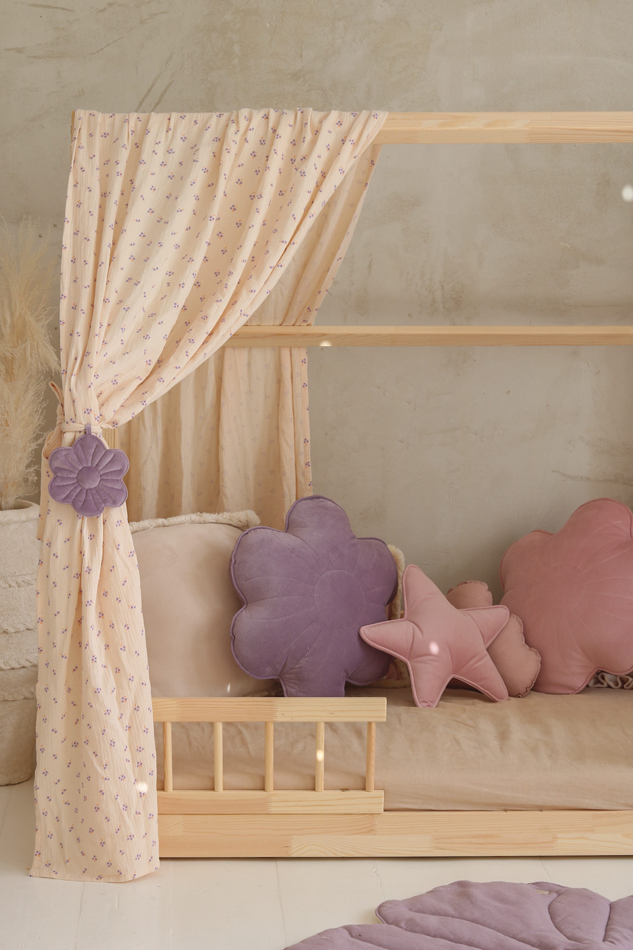 Curtain over the bed “Purple Forget-me-not” for beds 140 /160cm x70/80/90 cm lgth. 3m