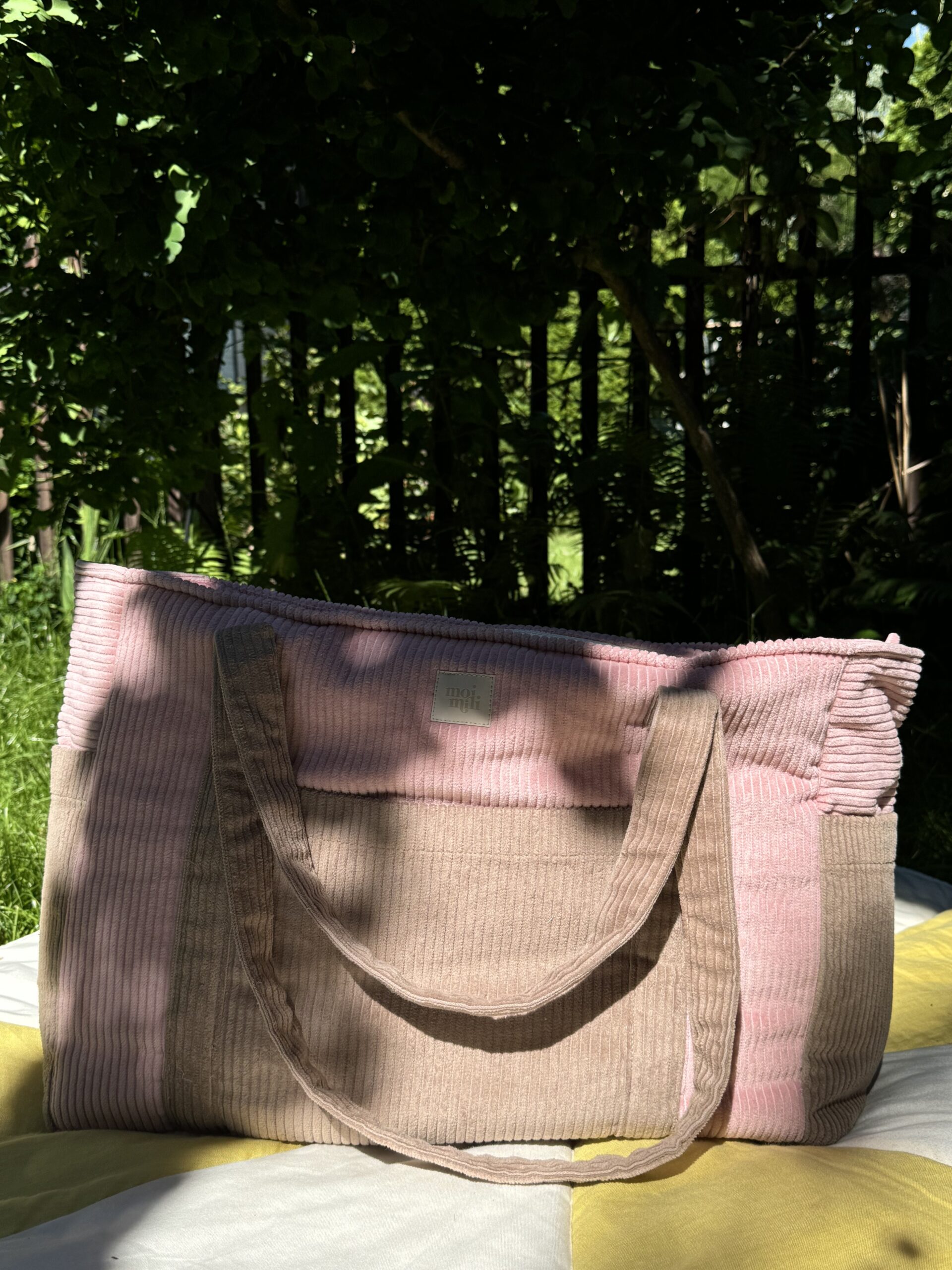 Travel bag "Pink Coffee" - Image 2