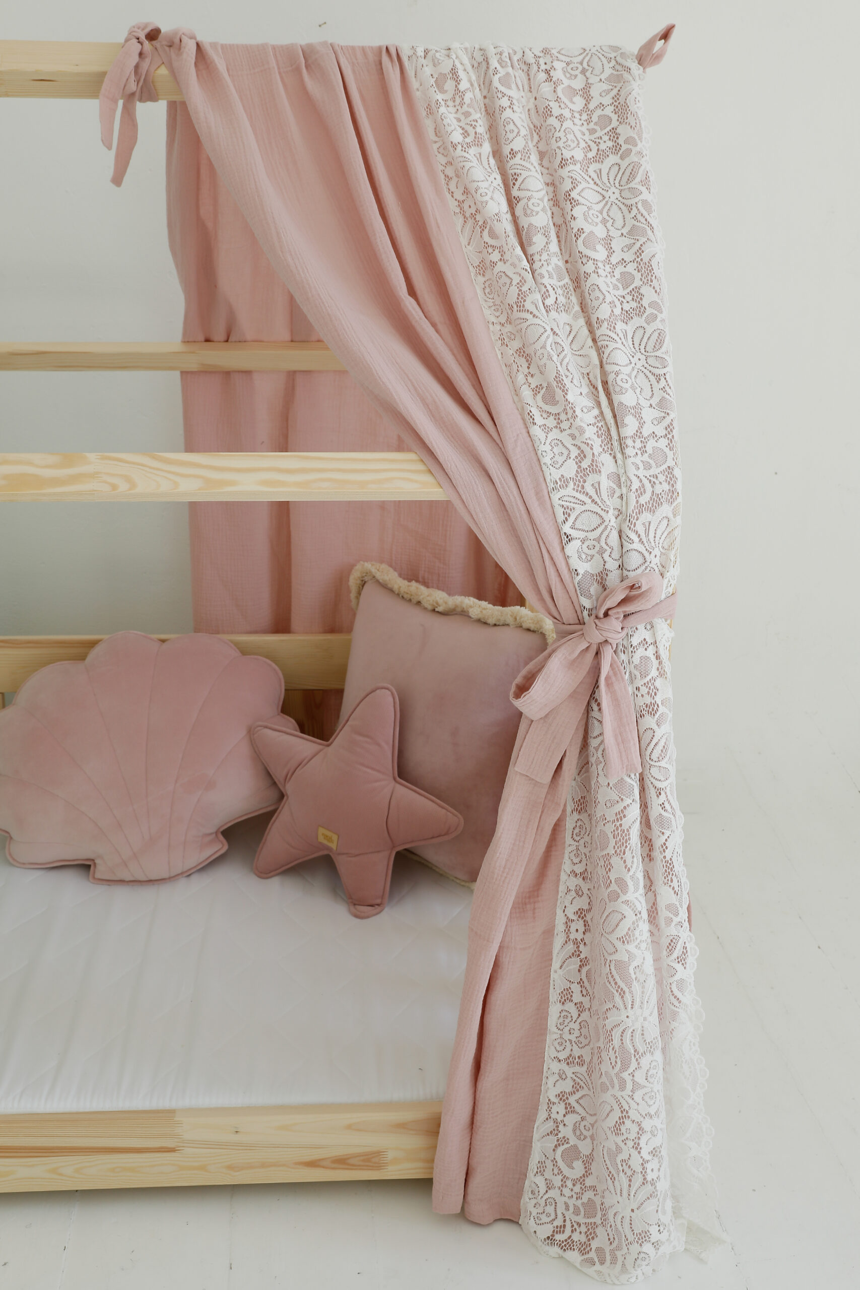 Muslin curtains for a house-shaped bed "Boho pink" for length 180x/80/90/100cm lgth. 3,5m