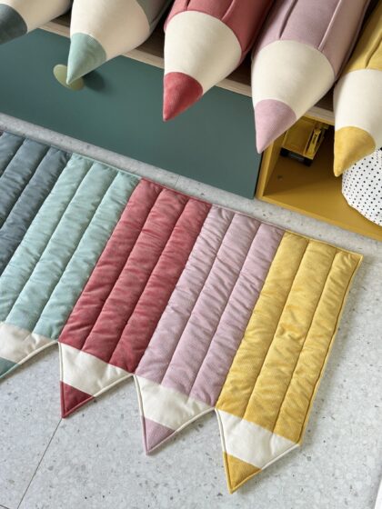 Crayon velvet play mat "Rainbow"