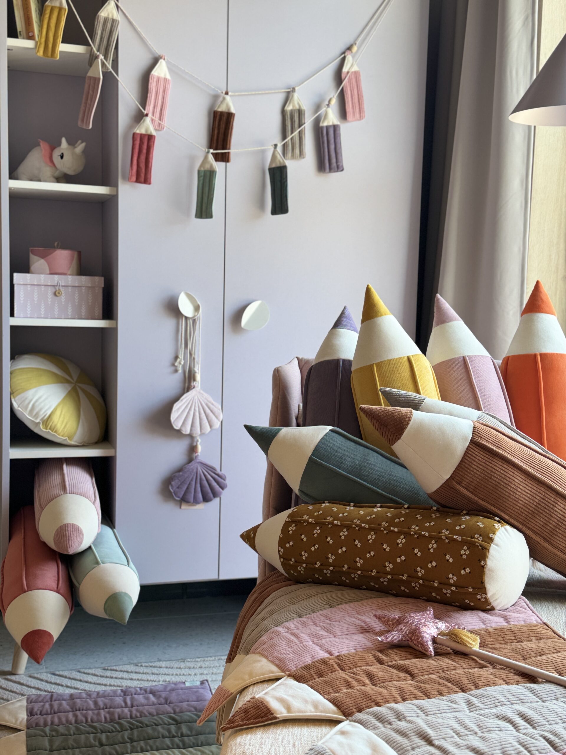 Velvet crayon garland “Rainbow” - Image 10