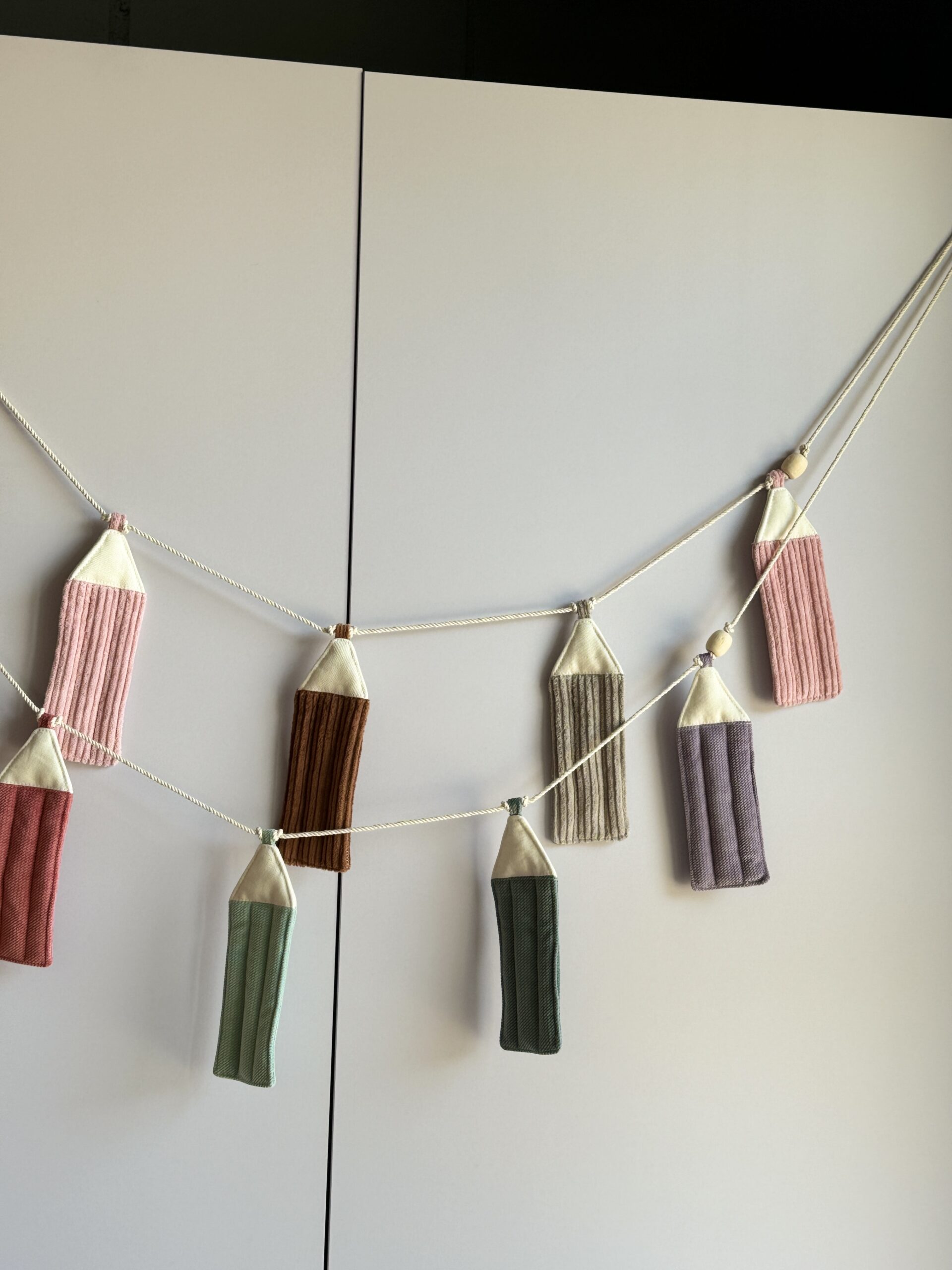 Velvet crayon garland “Rainbow” - Image 2