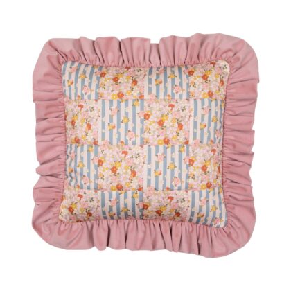 Quilted cushion cover with ruffle "Summer Garden"